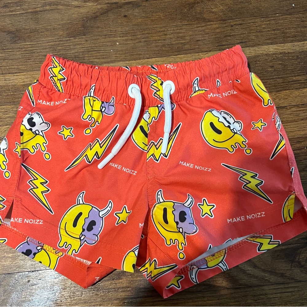 Noizz by Manía Swim Shorts for boys size 3-4